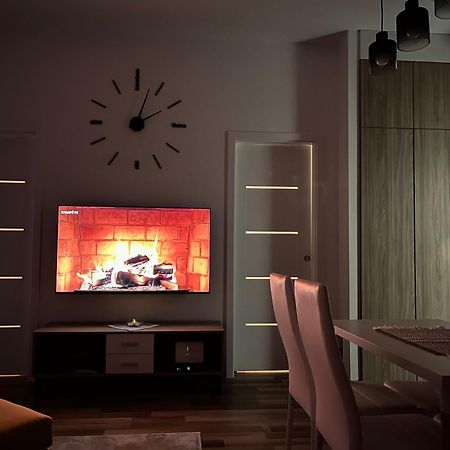 One Step Apartman - City Center With Self Check-In Szombathely Exterior foto