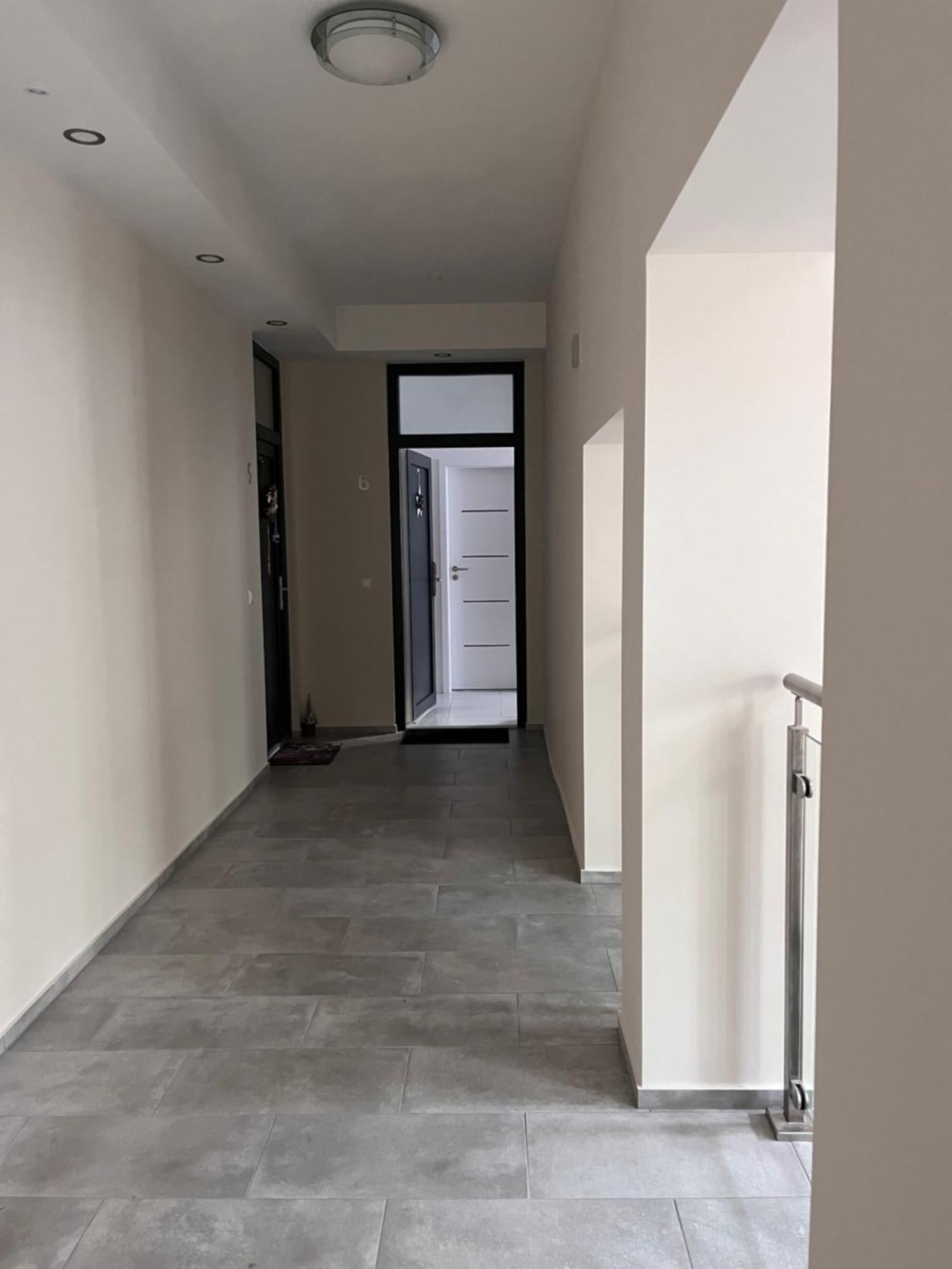 One Step Apartman - City Center With Self Check-In Szombathely Exterior foto