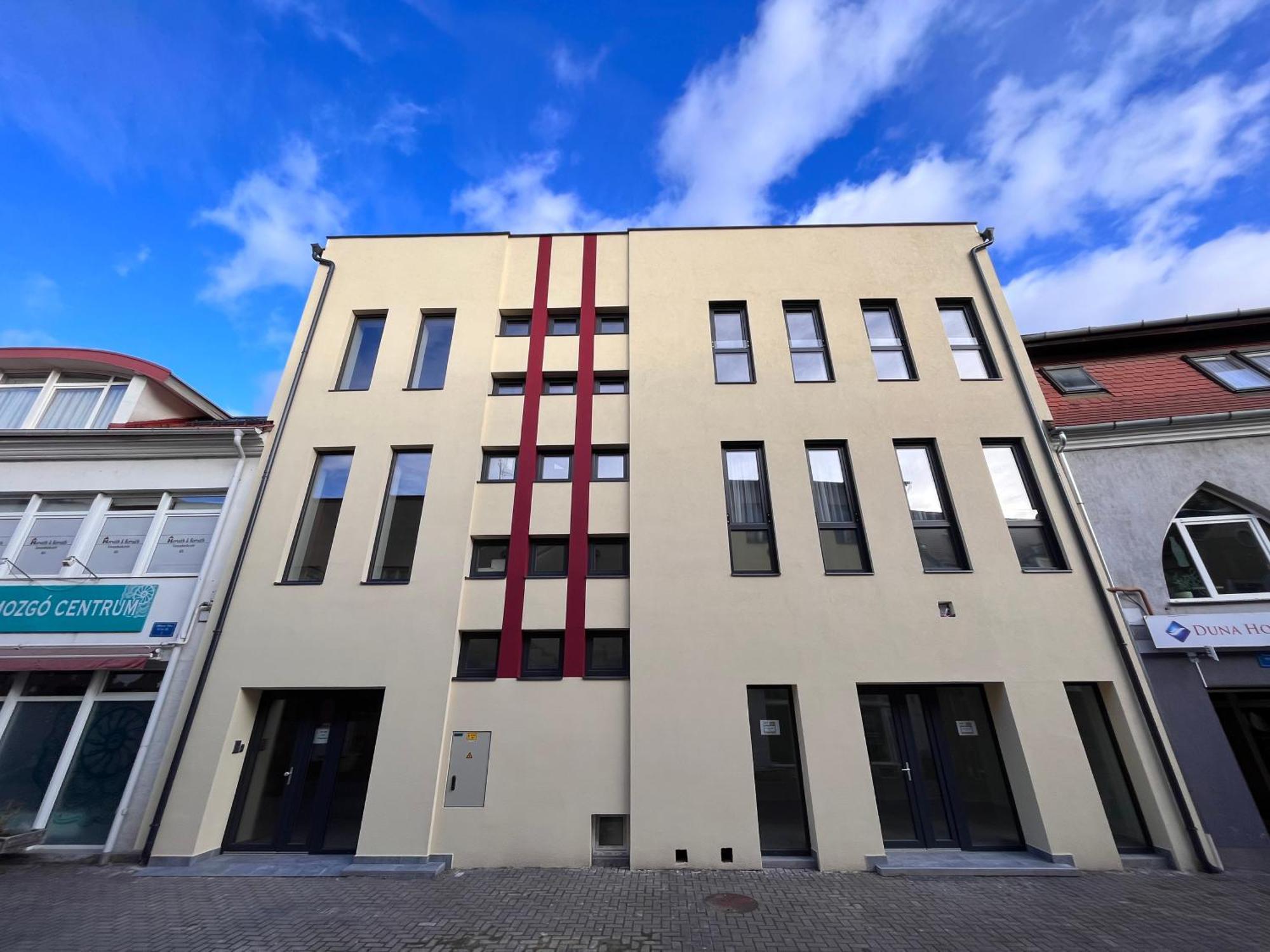 One Step Apartman - City Center With Self Check-In Szombathely Exterior foto