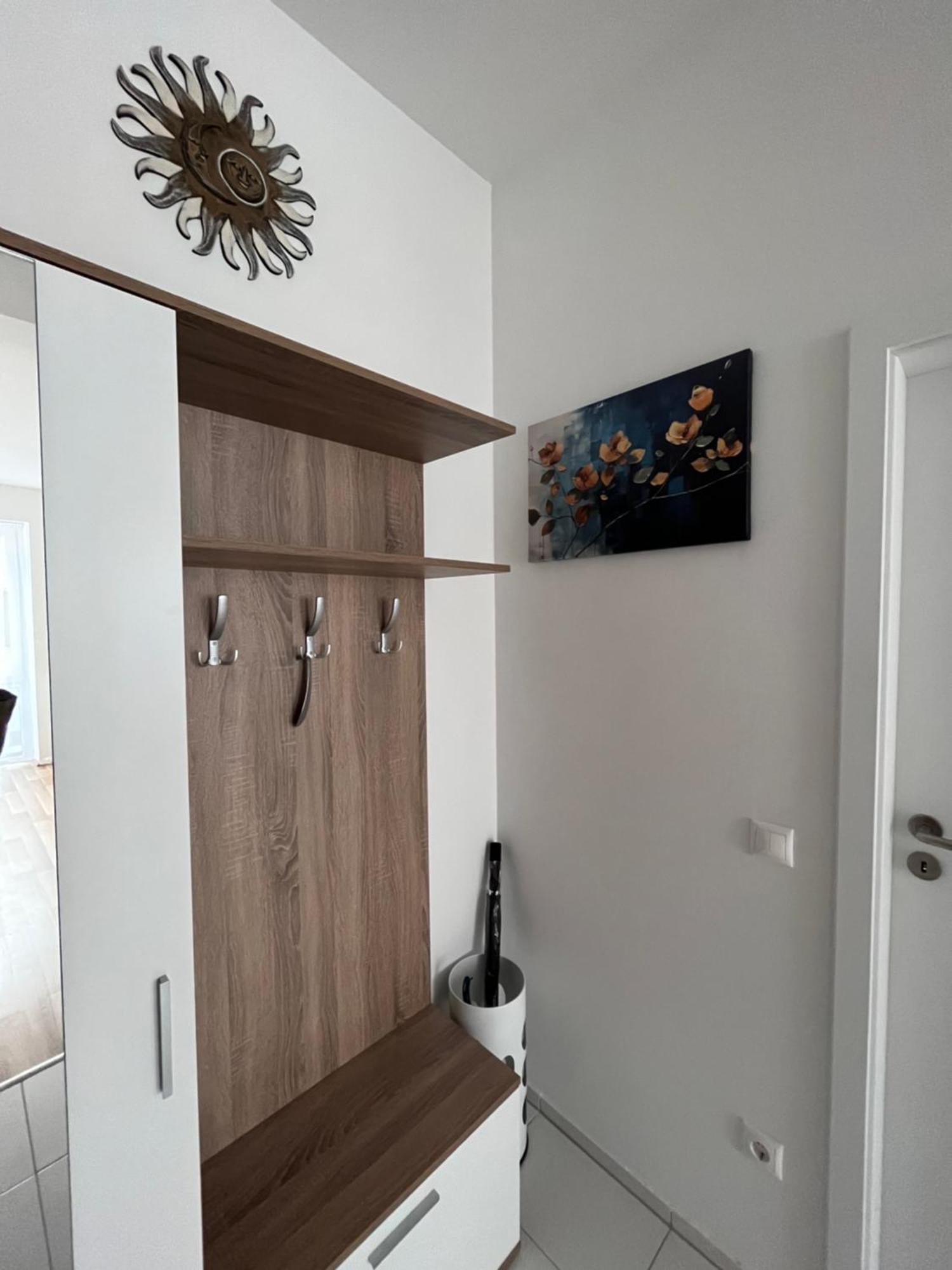 One Step Apartman - City Center With Self Check-In Szombathely Exterior foto